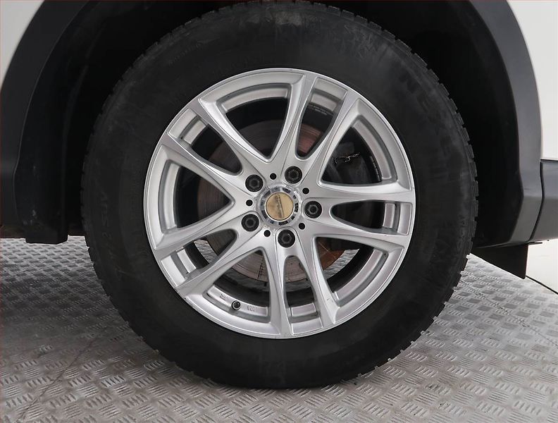Nissan Qashqai (2016) 1.2 DIG-T, Navi, Tempomat - fotka 15 z 24