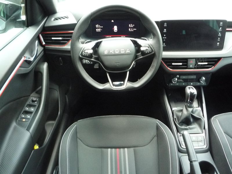 Škoda Scala (2025) 1,5TSi 110kW DSG MONTE CARLO - fotka 5 z 26