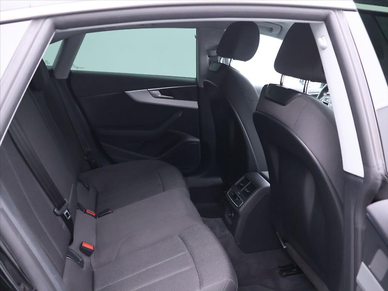 Audi A5 3,0 TDI Quattro CZ S-Tronic - fotka 13 z 36