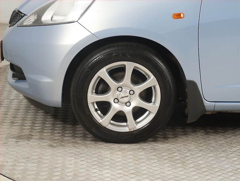 Honda Jazz (2010) 1.2 i-VTEC, nová STK, Tažné - fotka 14 z 15