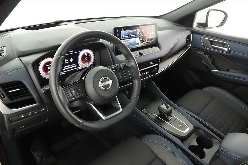 Nissan Qashqai (2023) Tekna 1.3 DIG-T MHEV - fotka 16 z 20