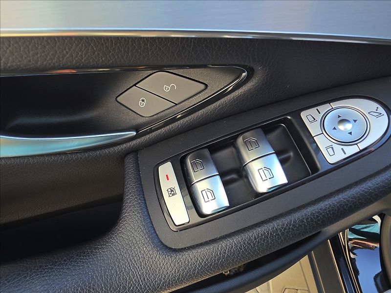 Mercedes-Benz GLC 2,0 CRDi 200D 4MATIC NAVI KAME - fotka 13 z 41