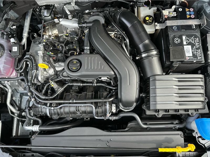 Škoda Karoq (2026) 1,5 TSI 110 kW 7-stup. automat - fotka 21 z 25
