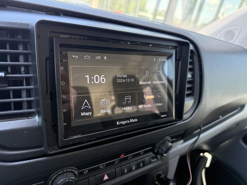 Citroën Jumpy (2019) POLOKOMBI L2 1,5HDi 120k - fotka 9 z 12