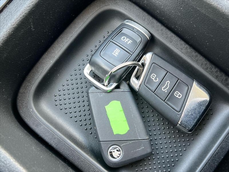 Škoda Kodiaq 2,0 TDi 140kW 7DSG 4x4 L&K - fotka 33 z 35