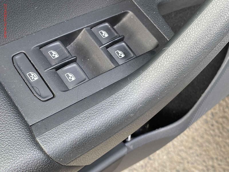 Škoda Octavia (2019) 1.5 TSi, Soleil, LED, +kola - fotka 11 z 17