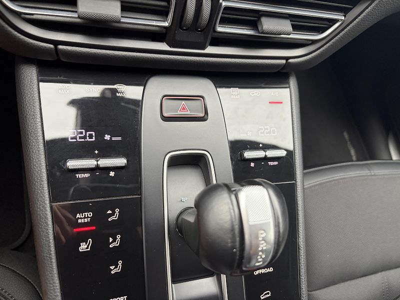 Porsche Macan (2023) S 280KW PDK*CAM*CHRONO*NAVI* - fotka 16 z 29