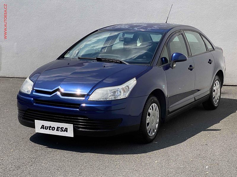 Citroën C4 (2009) 1.6i, ČR, AC, tempo, park - fotka 3 z 15