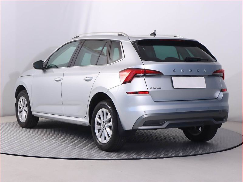 Škoda Kamiq (2022) Style 1.5 TSI - fotka 4 z 24