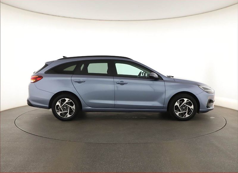 Hyundai i30 (2025) 1.5 DPI, ČR,1.maj, Serv.kniha - fotka 6 z 16