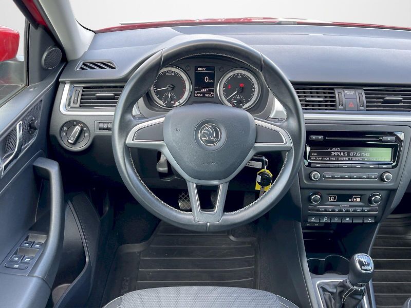 Škoda Rapid (2015) 1.2 TSI 63kW Spaceback Edition - fotka 6 z 27