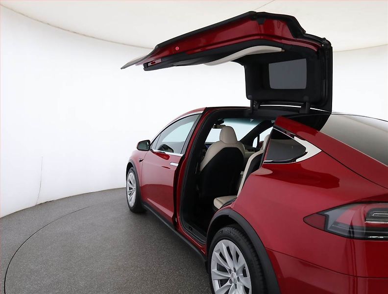 Tesla Model X (2020) Long Range Plus, SoH 93% - fotka 22 z 25