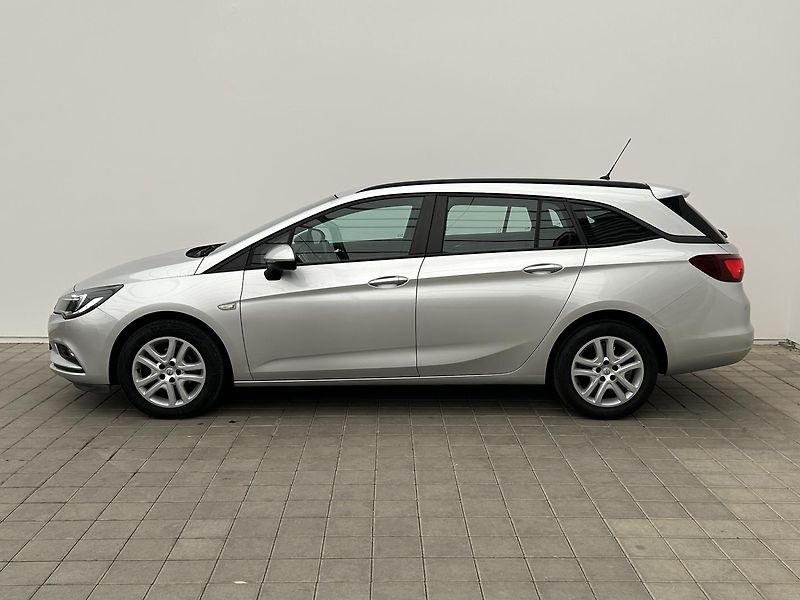 Opel Astra 1.6 CDTi Enjoy - fotka 2 z 22
