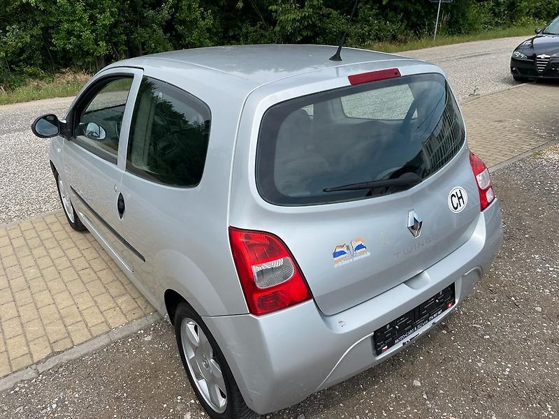 Renault Twingo (2007) 1,2  56KW 91300KM!!! - fotka 19 z 40