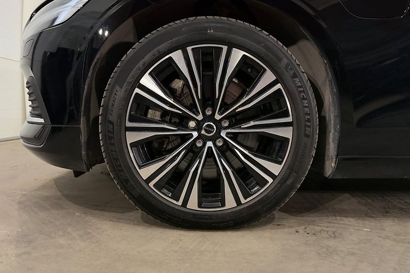 Volvo V60 Recharge T6 AWD Core Taž Kam - fotka 6 z 22