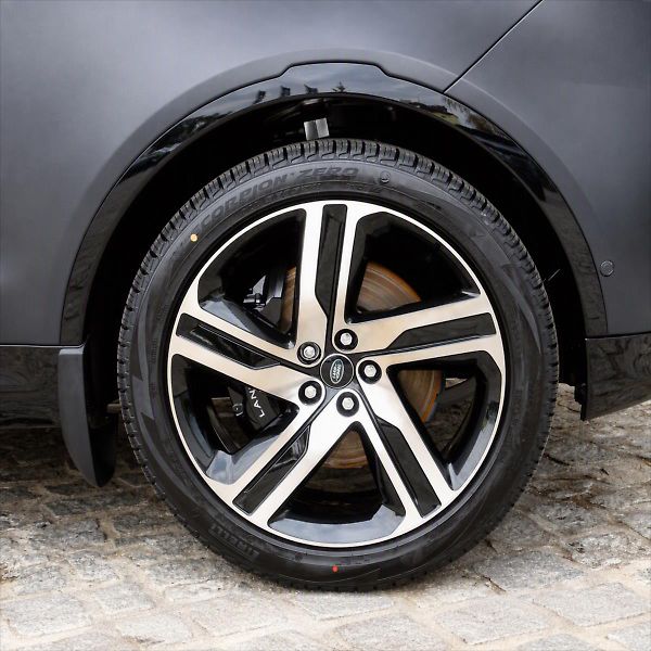 Land Rover Discovery (2026) 3,0 D350 TEMPEST Edition* - fotka 6 z 41
