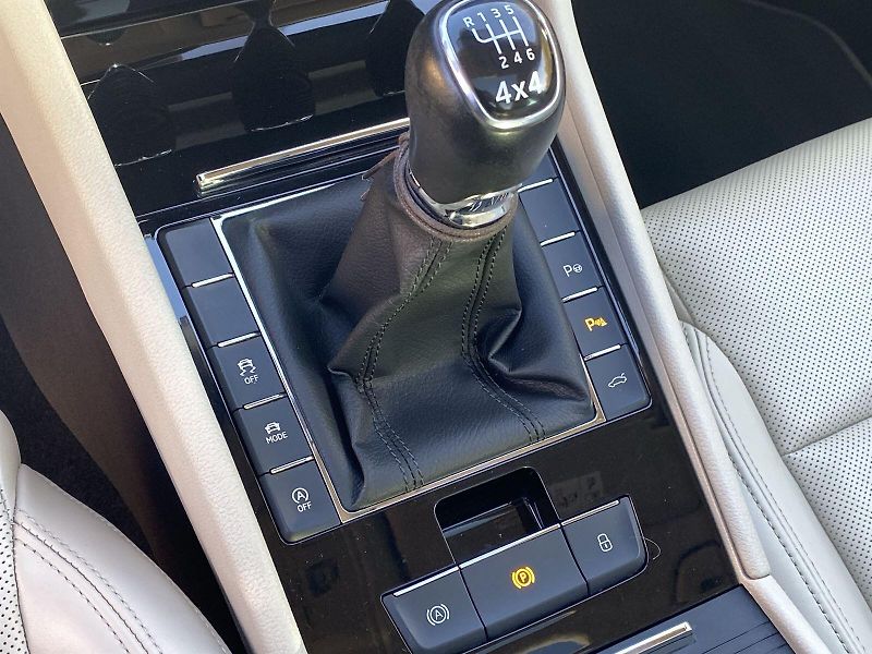 Škoda Superb (2018) Combi III 2.0 TDI 4x4 L&K - fotka 13 z 49