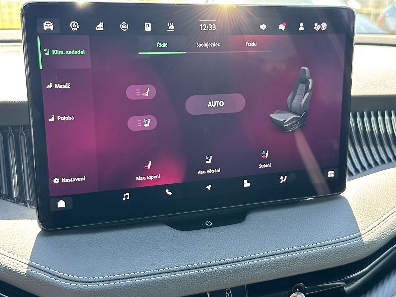 Škoda Superb (2025) 2.0 TSI 4x4 DSG Sportline - fotka 23 z 36