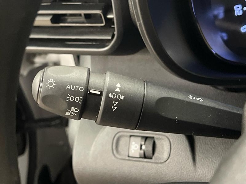 Toyota ProAce City 1,5 D-4D 75kW ACTIVE - fotka 21 z 22