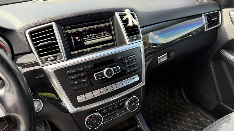 Mercedes-Benz Třídy M (2015) 350 CDI AMG PAKET  - fotka 18 z 27