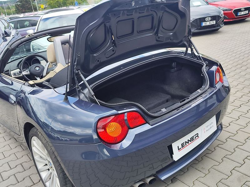 BMW Z4 2.2i/125kW Cabrio - fotka 17 z 32
