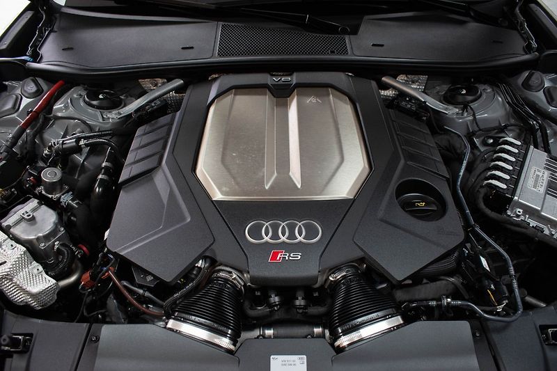 Audi RS 6 463kW PERFORMANCE*ČR*ZÁRUKA*DP - fotka 32 z 32
