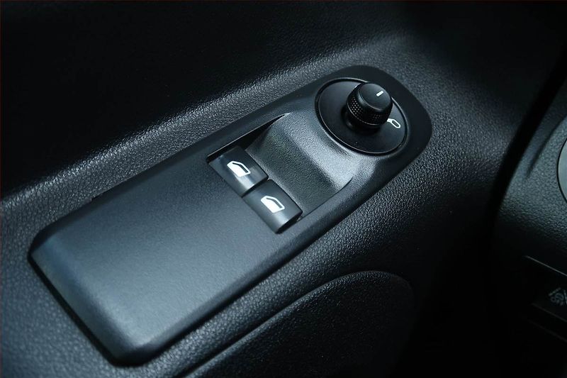 Opel Combo (2021) Edition 1.2 Turbo, 5Míst - fotka 20 z 24