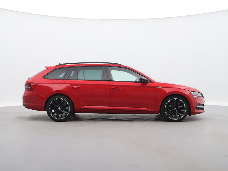 Škoda Superb 2,0 TDI 140kW Sportline 4x4 - fotka 8 z 29