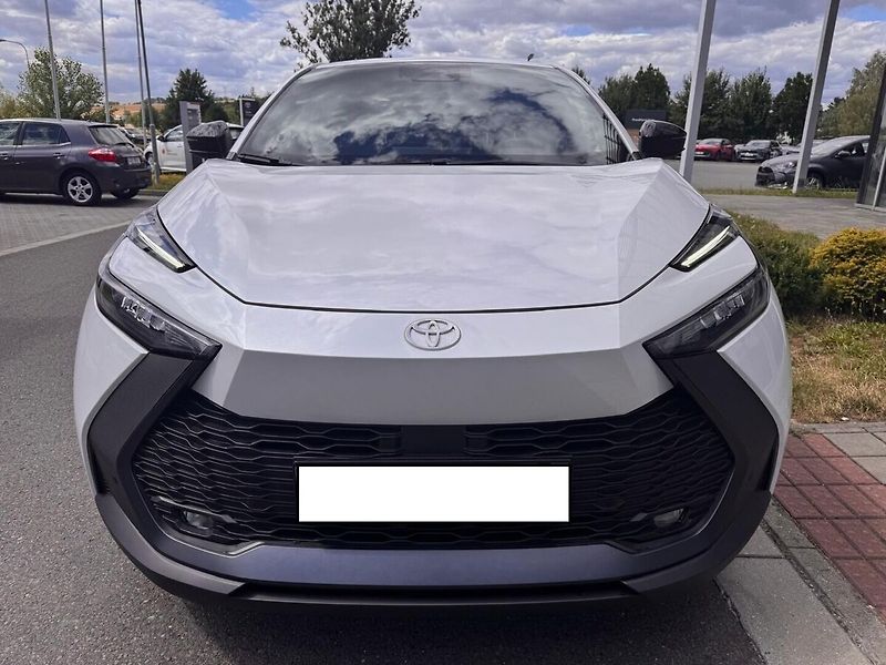 Toyota C-HR 1.8 Style - fotka 8 z 13