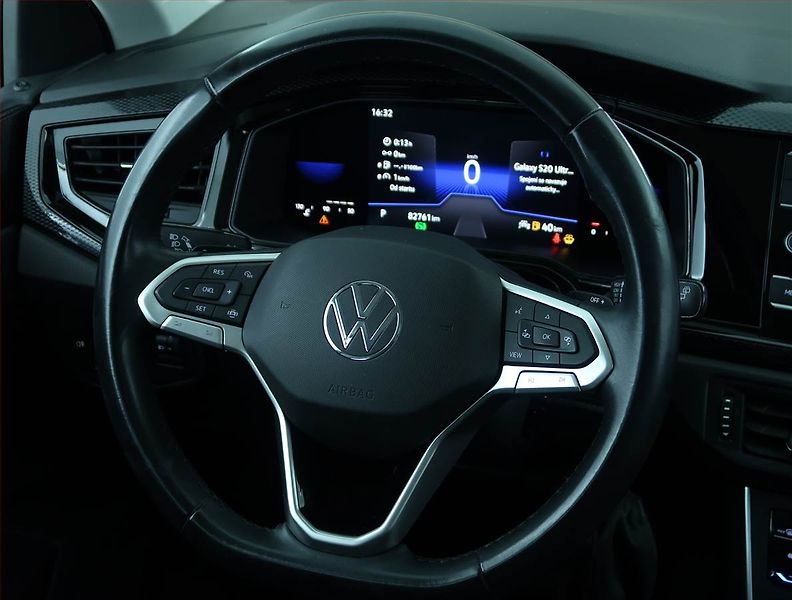 Volkswagen Taigo (2022) Life 1.0 TSI - fotka 18 z 19