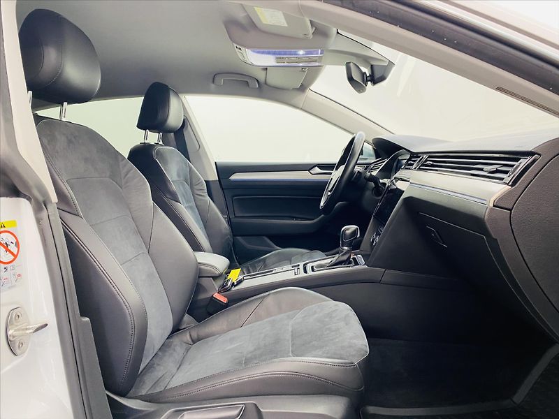 Volkswagen Arteon 2,0 BiTDI DSG 4Motion Elegance - fotka 8 z 26