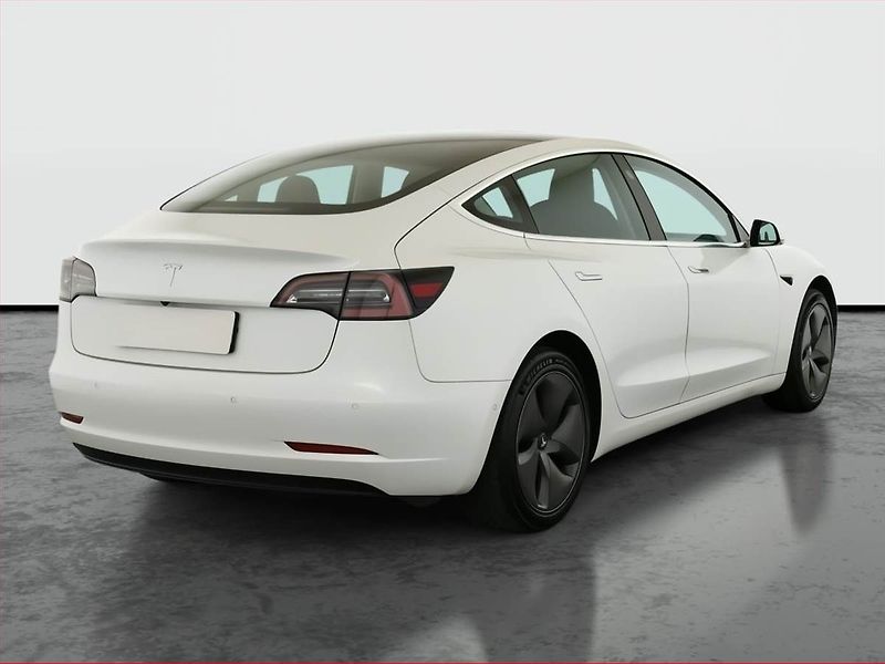 Tesla Model 3 (2019) Std Range Plus 52kWh, SoH 79% - fotka 5 z 22