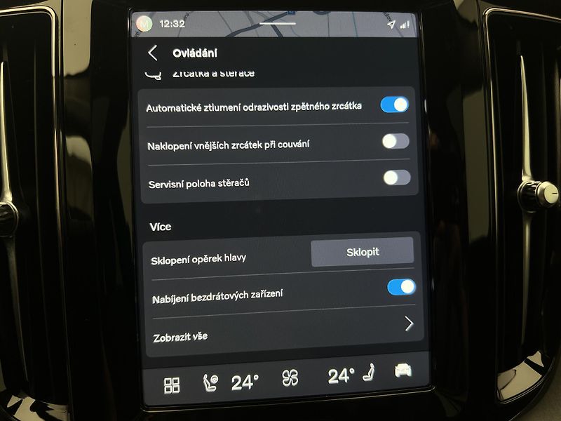Volvo XC60 T6 AWD DARK PLUS CZ 1. maj. - fotka 42 z 49