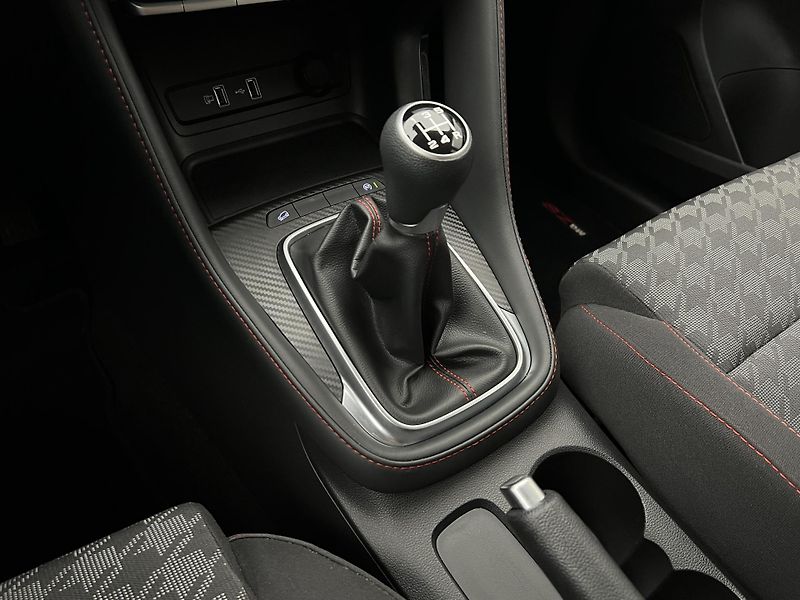 MG ZS 1.5 ESSENTIAL PLUS CZ 1.maj.  - fotka 25 z 38