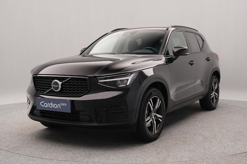 Volvo XC40 (2026) B3 AUT DARK PLUS - fotografie inzerátu