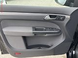 Volkswagen Touran (2011) 1.6TDi, AAC, TZ - náhled 11