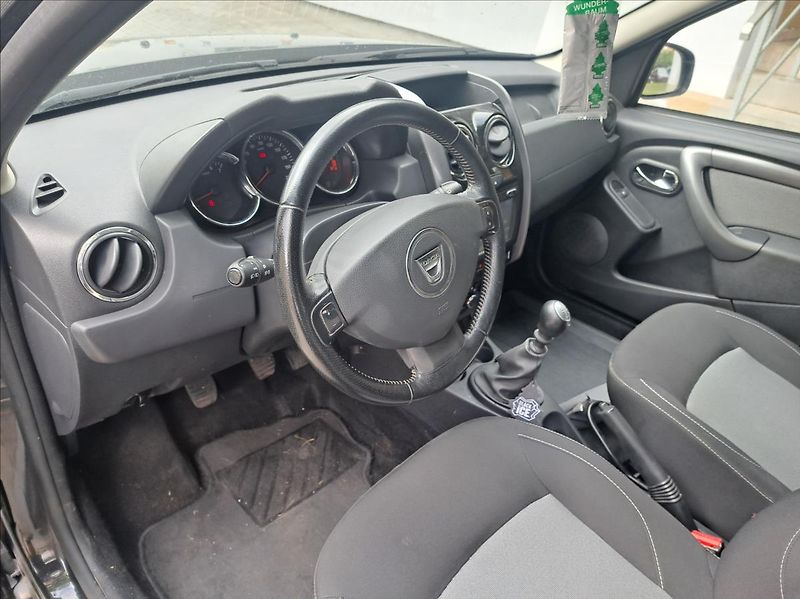 Dacia Duster 1,5 dCi Black edition - fotka 18 z 48