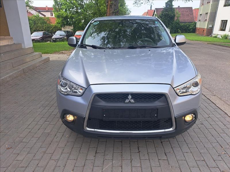 Mitsubishi ASX 1,8 Di-D  4x4 - fotka 3 z 50
