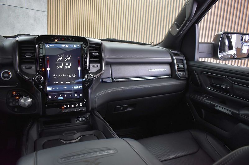Dodge RAM 5.7 HEMI*LIMITED*AIR*LPG*ČR 1M - fotka 9 z 48