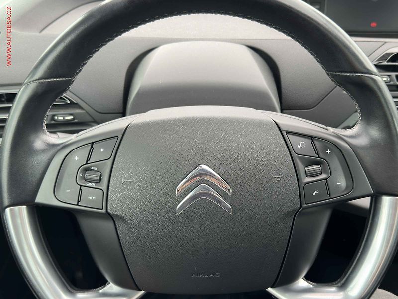 Citroën C4 Picasso (2017) 1.6 HDi, Selection, panor - fotka 12 z 23