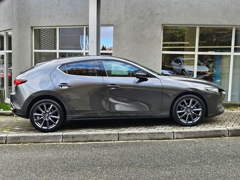 Mazda 3 2.5l e-SKYACTIV G, 1.majitel - fotka 6 z 31