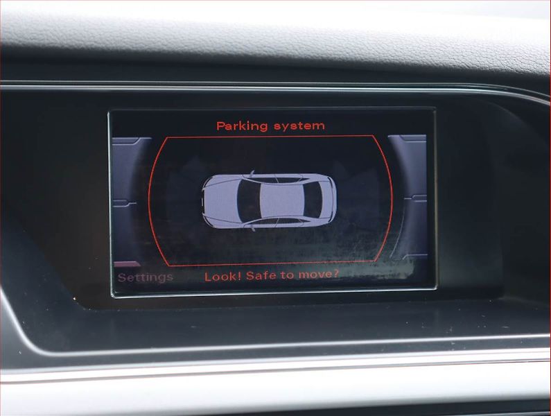Audi A4 (2015) Design 2.0 TDI, Bi-Xenony - fotka 16 z 18