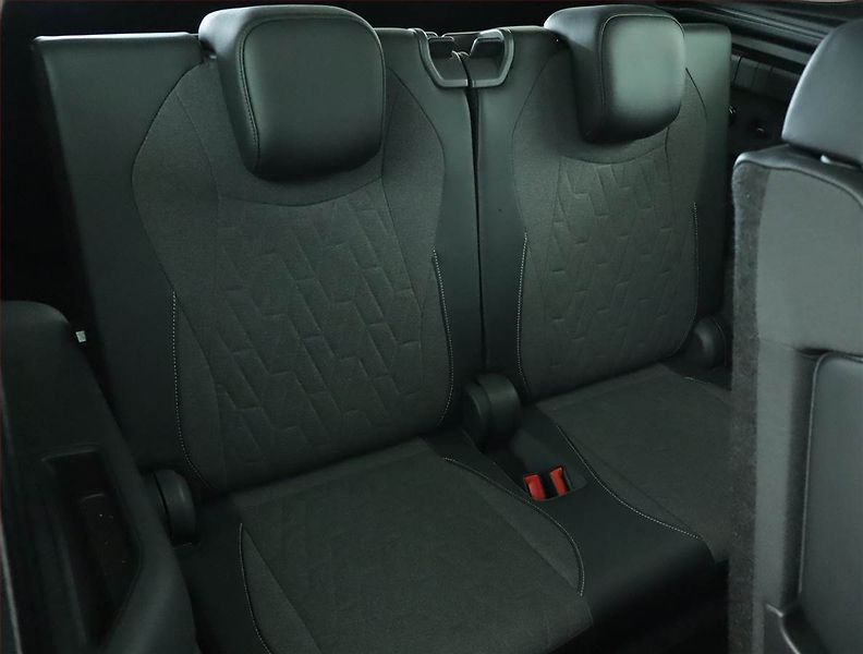 Volkswagen Tayron (2025) 1.5 eTSI - fotka 19 z 27