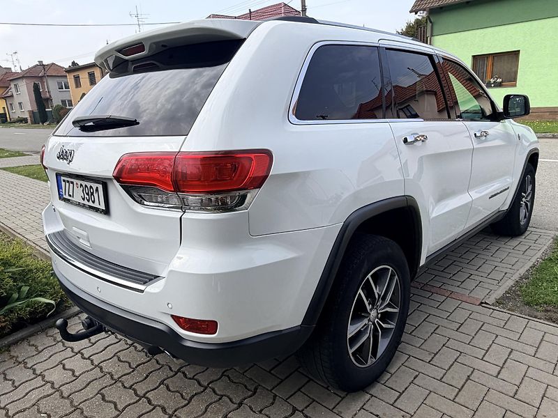 Jeep Grand Cherokee 3.0 V6 CRD 184KW - fotka 4 z 47