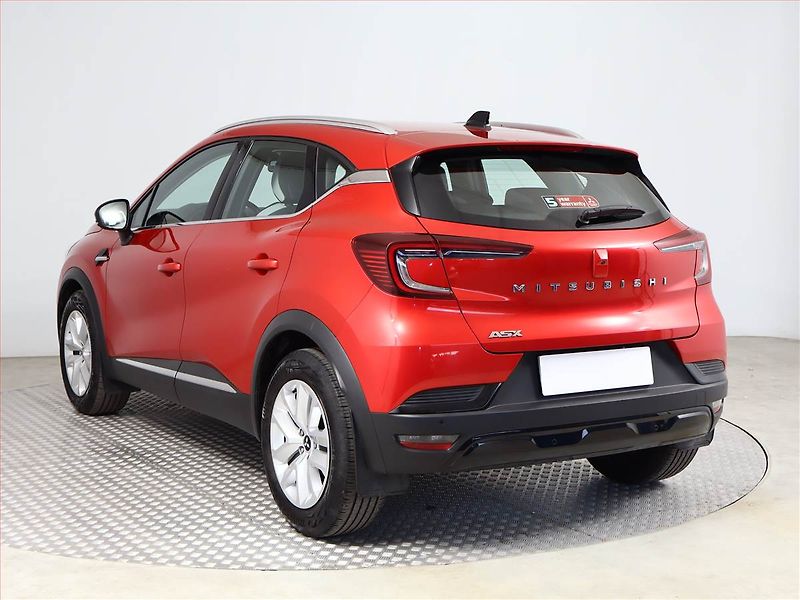 Mitsubishi ASX (2024) 1.3 T MHEV - fotka 4 z 17