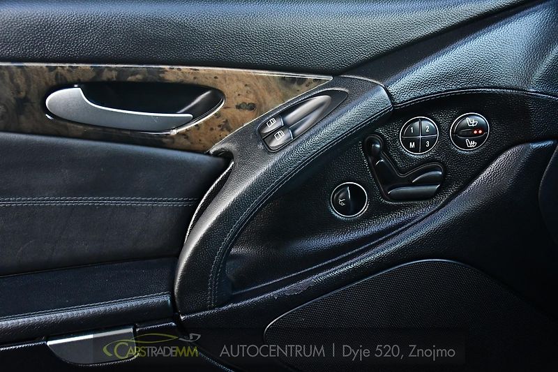 Mercedes-Benz SL 500 - fotka 18 z 38