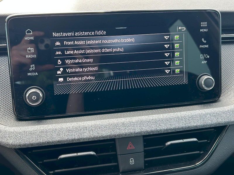 Škoda Scala (2025) Selection 1.0 TSI 85 kW - fotka 23 z 35