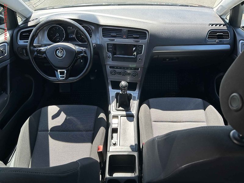 Volkswagen Golf (2013) 1.2i, servis.kniha - fotka 8 z 17