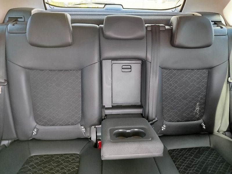 Peugeot 3008 ALLURE 2.0HDi 150 MAN6 - fotka 9 z 31