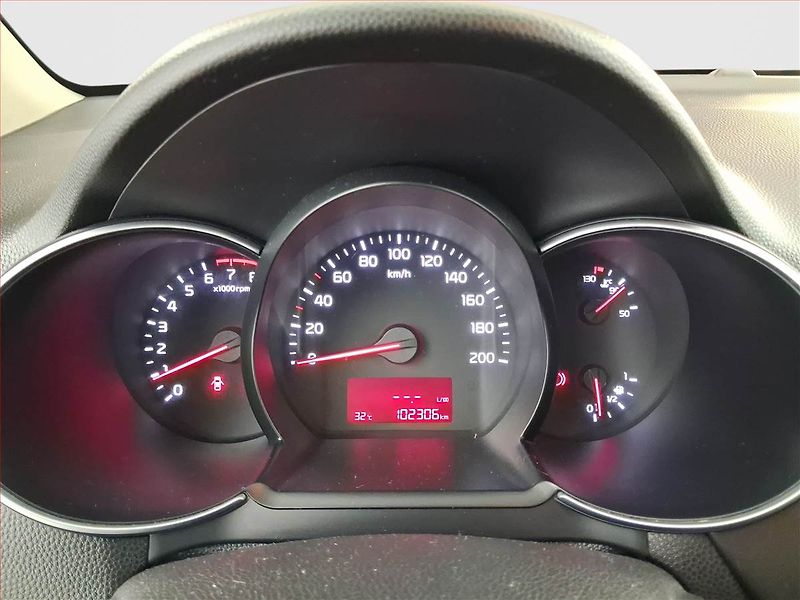 Kia Picanto (2016) 1.0 CVVT, ČR,1.maj, Serv.kniha - fotka 11 z 14